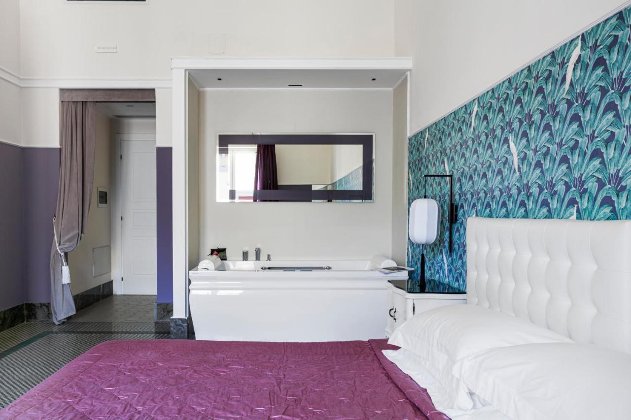 Bed and Breakfast Manzoni 46 - Ospitalita Siciliana Милаццо Экстерьер фото