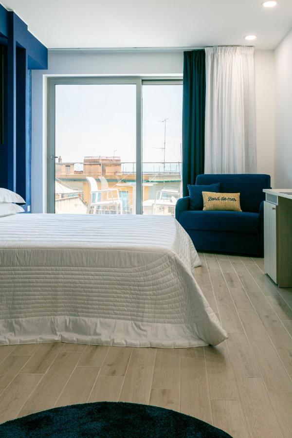 Bed and Breakfast Manzoni 46 - Ospitalita Siciliana Милаццо Экстерьер фото